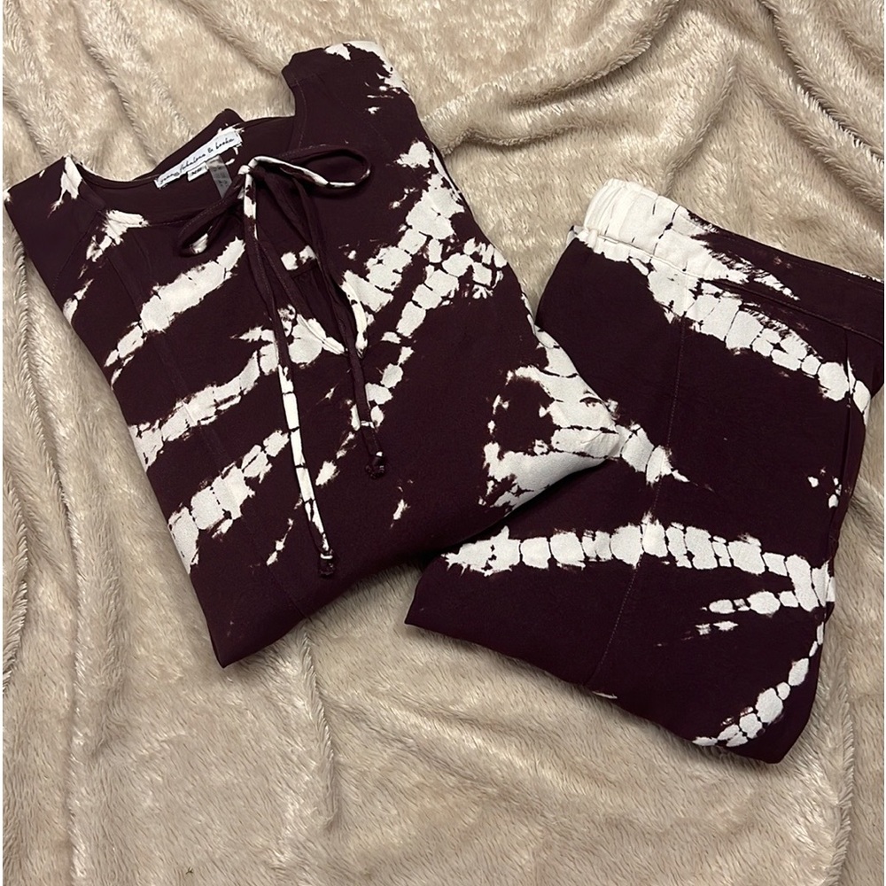 YOUNG FABULOUS & BROKE  Brown and White Tie Dye Set
